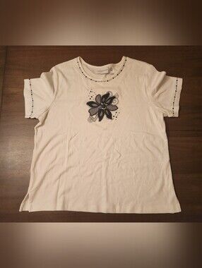 Alfred Dunner Cream Short-Sleeve Tee with Black Floral Accent